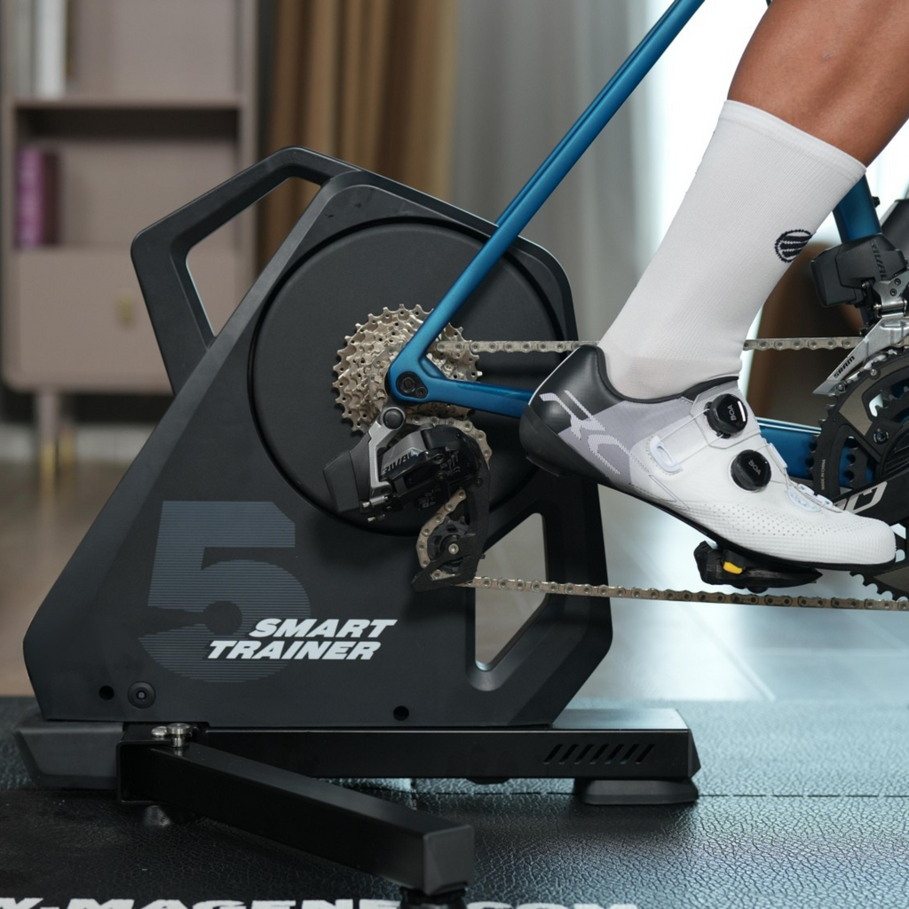 Magene T500 Smart Trainer – Direct drive indoor cycling trainer with auto-resistance, Bluetooth & ANT+ connectivity, compatible with Zwift & TrainerRoad.